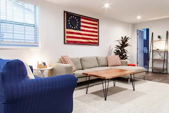 Fantastic Falls Church HomeBase for DC area travel - Image 1