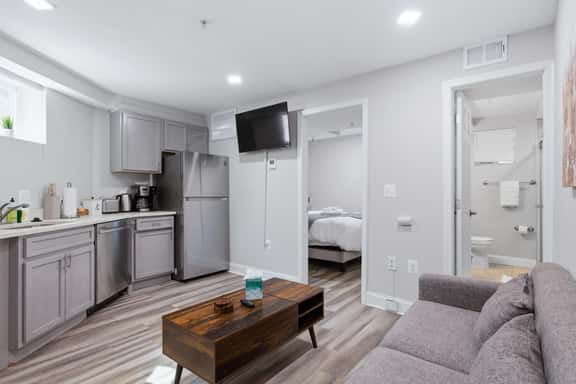Capitol Hill 1BR - Steps to Eastern Market - Image 1