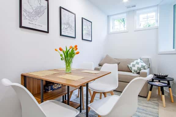 Bright & Cozy 1-BR Alcove in Bloomingdale - Image 1