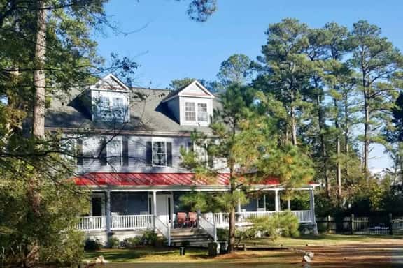 Chesapeake Waterfront - 7BR,5BA - Beach, Pool, Dock - Image 1