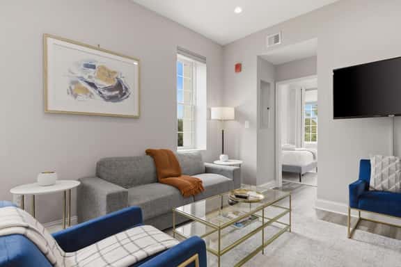Spacious 3BR Stay, Walk to Eastern Market & METRO - Image 1
