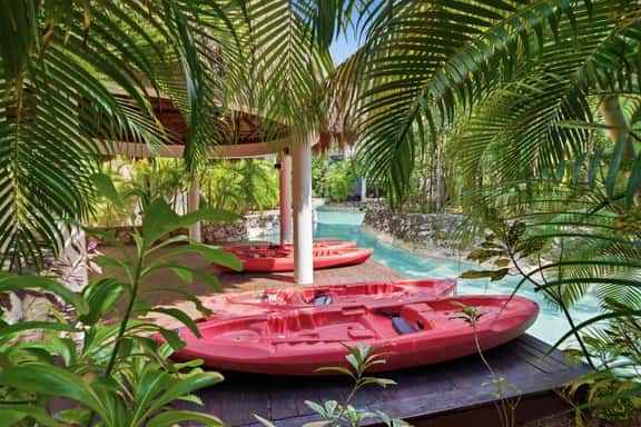 Stylish Mayakoba Condo with Pool & Gym - Image 1