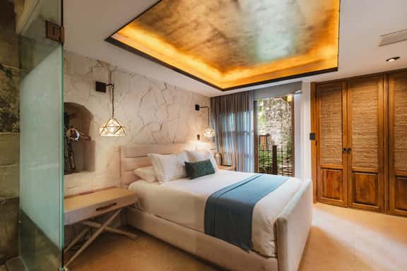 Casa Laja Boutique Hotel - King Suite Near Centro - Image 1