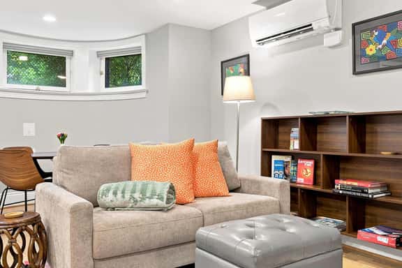 Stylish 1BR by Lincoln Park - Capitol Hill - Image 1