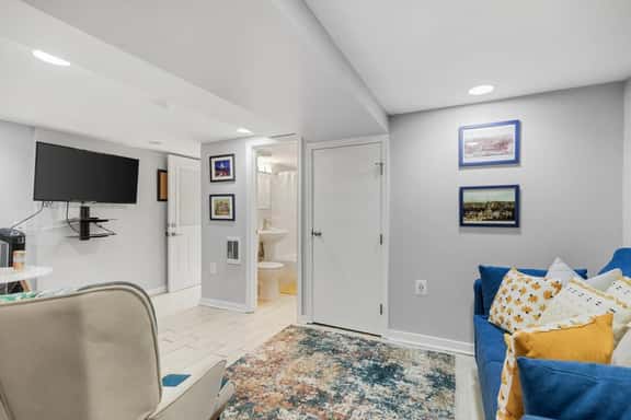 1-BR Pad in the Heart of Petworth - Walk to METRO - Image 1