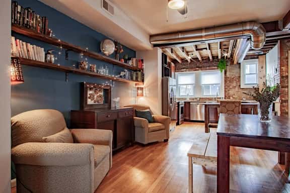Spacious 3-Bedroom DC Townhome with Private Entrance and Parking near Union Market - Image 1