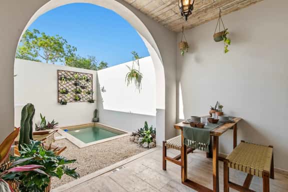 Hacienda Tuk - King Suite + Pool - Image 1