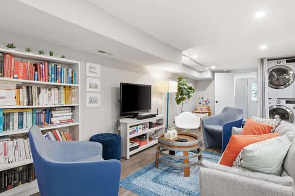 Petworth 2-BR Retreat, Sherman Circle Park - Image 1