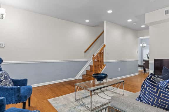 Modern 2-Level Home - WiFi + Easy Access - Image 1