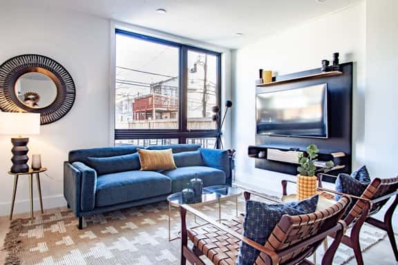 2-Story 2-BR in Great DC Area / Transit-Friendly - Image 1