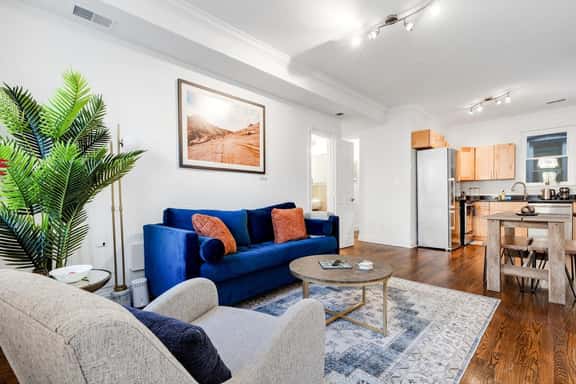 Classic DC Rowhome, 2-Bedrooms / Close to METRO - Image 1
