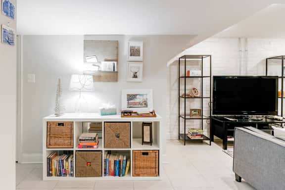 Homey Basement Flat in the Heart of Little Rome - Image 1