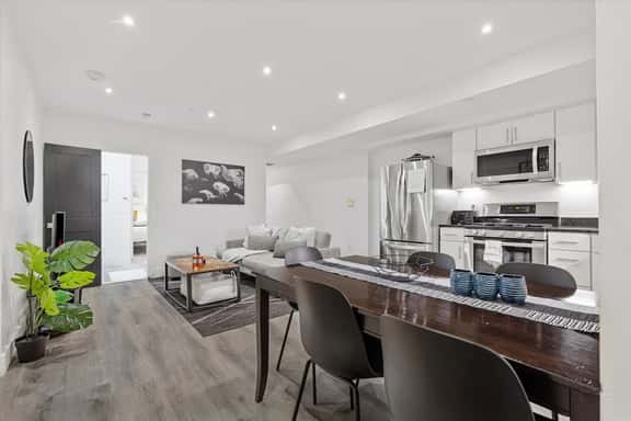 Classy LeDroit Park Oasis / 2-BR Close to METRO - Image 1