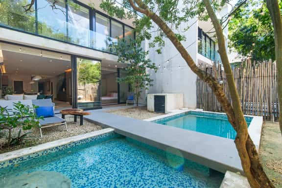 Stunning Casa Kite 5BR with Private Pool close to beach & downtown! - Image 1
