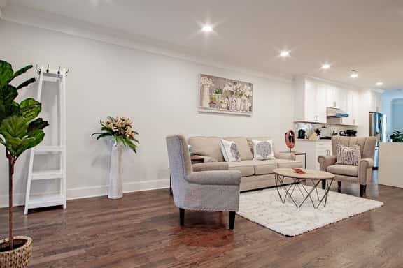 Cheerful 4-BR Home | A DC Homestay - Image 1