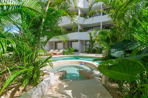 Spacious Jungle Retreat Near Beaches & Hotel Zone - Image 1