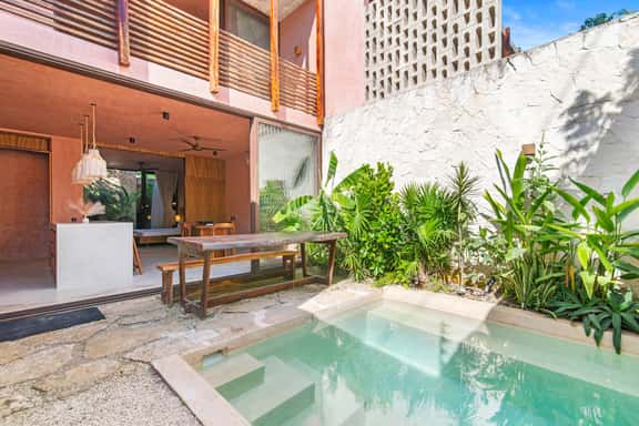 Private & Modern 2-BR Villa of La Veleta - Image 1