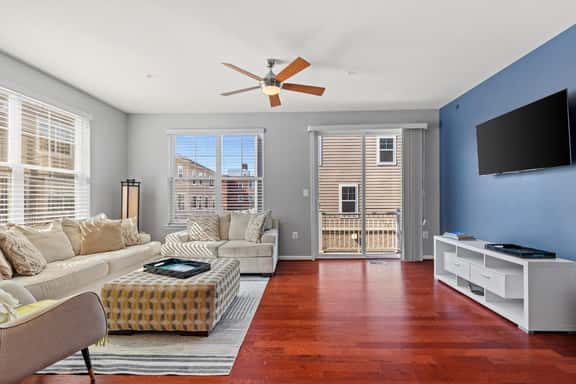 Convenience at a Great Value 4-BR DC Homestay - Image 1