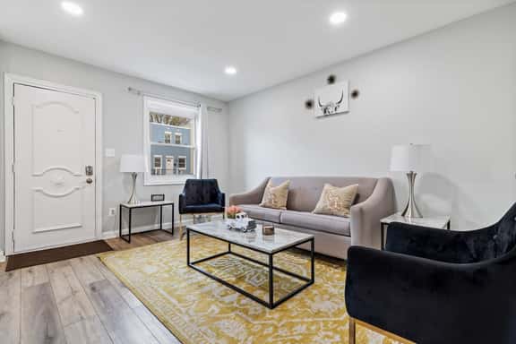 3-BR Homestay in Hip Area of DC - Image 1