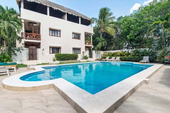 Centro Holiday Home - Steps to Downtown Hot Spots - Image 1