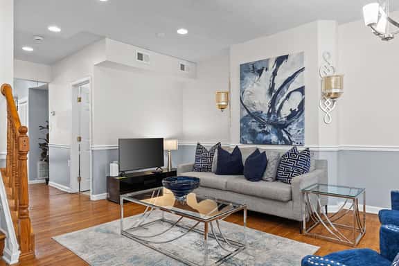 Entire Home - DC Retreat, Free Parking - Image 1