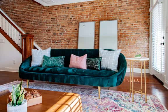 Beautifully Appointed Designer Rowhome Near Capitol Hill • Lincoln Park - Image 1