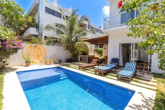 4BR Family home w/pool near beaches - Image 1