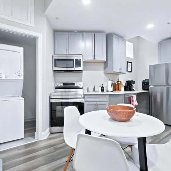 Stylish 2BR Capitol Hill Walk to Metro - Image 1