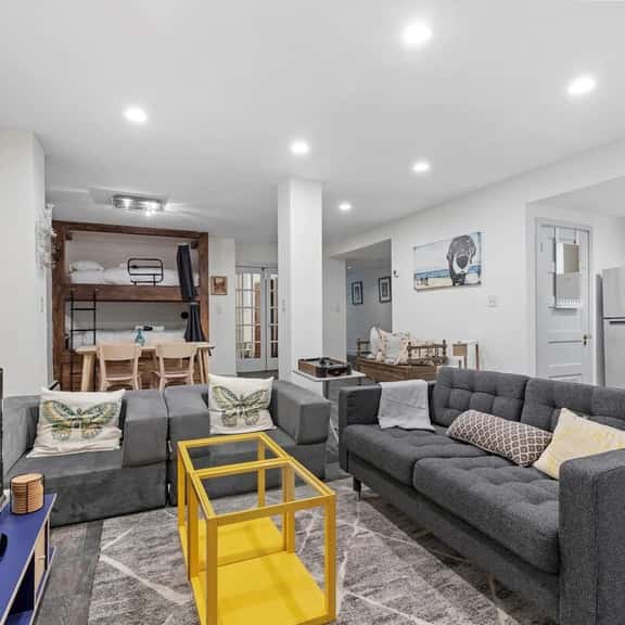 Cheery Flat in Adams Morgan - Mt Pleasant - Image 1