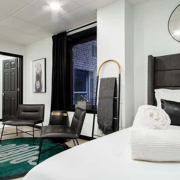 Studio close to White House & Metro - Image 1