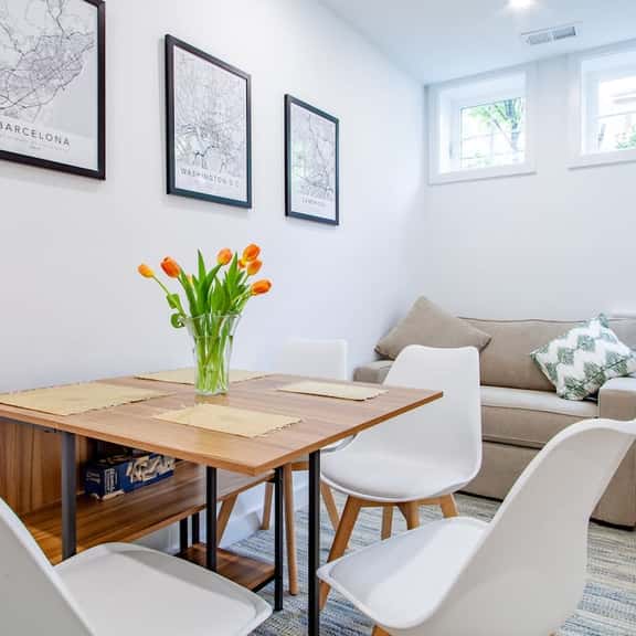 Bright & Cozy 1-BR Alcove in Bloomingdale - Image 1