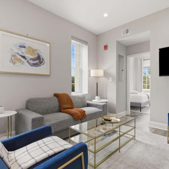 Spacious 3BR Stay, Walk to Eastern Market & METRO - Image 1