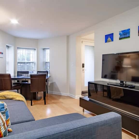 Logan Circle 1BR - Walk to U St Metro - Image 1