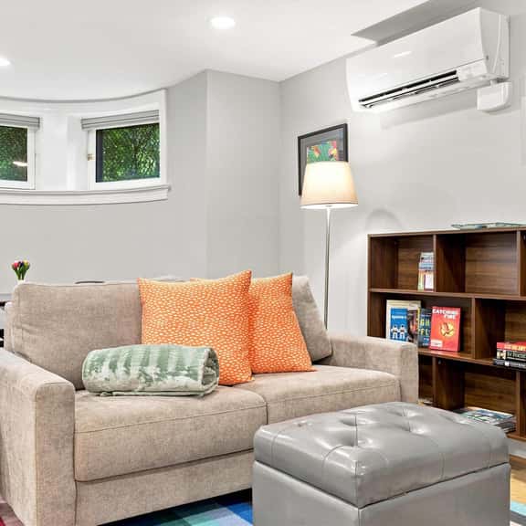 Stylish 1BR by Lincoln Park - Capitol Hill - Image 1