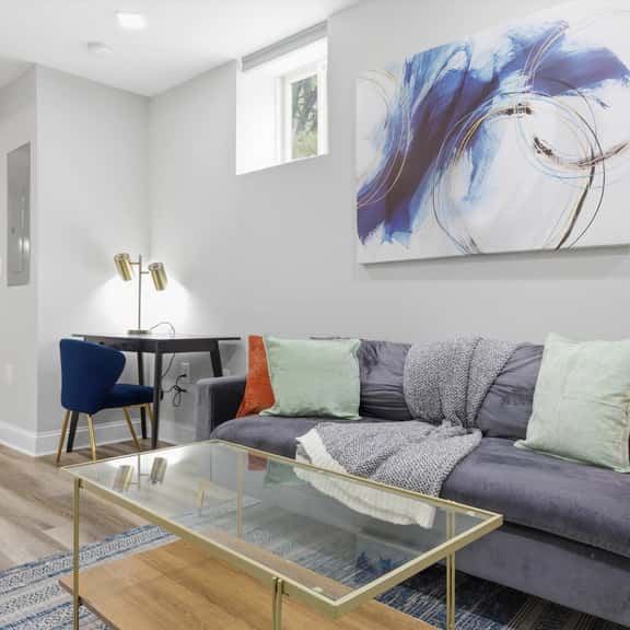 Modern 1BR Retreat in the Heart of Capitol Hill - Image 1