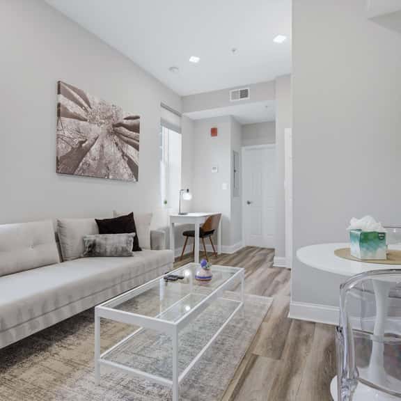 Stylish 1BR Capitol Hill - Walk to METRO - Image 1