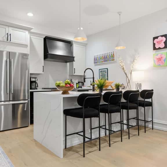 Elegant 2BR Retreat Steps to Dupont Circle & METRO - Image 1