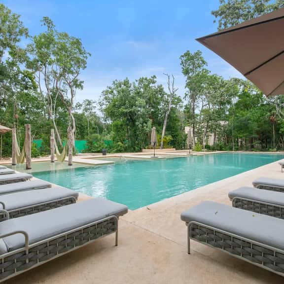 Stylish 1BR Condo with Private Pool & Balcony - Image 1