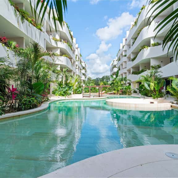 Private 2-Level PH Near Beaches & Hotel Zone - Image 1