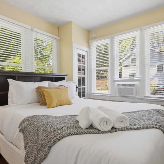 Charming Del Ray Home, Near Old Town & METRO-rail - Image 1