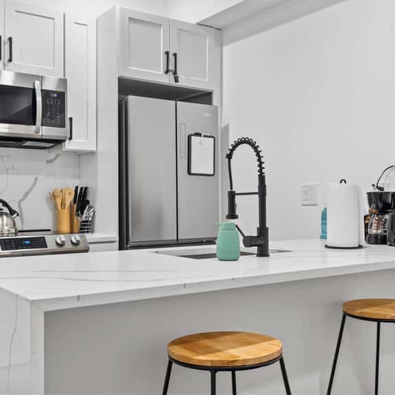 1-BR Suite DC Getaway, Steps to H Street - Image 1