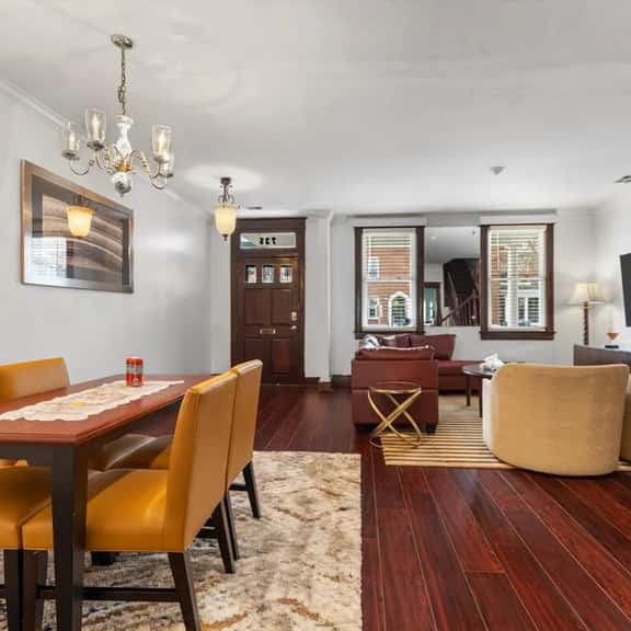 Spacious 4BR DC Townhouse with Free Parking - Image 1