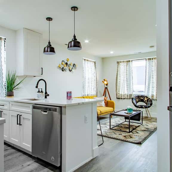Spacious 2-BR 2-Bath | 3-Blocks to H St Corridor - Image 1