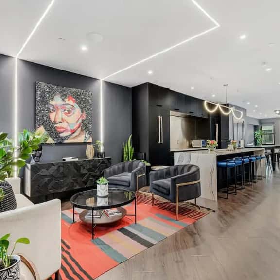 DC Guest House / Private, Luxurious VIP Townhome - Image 1