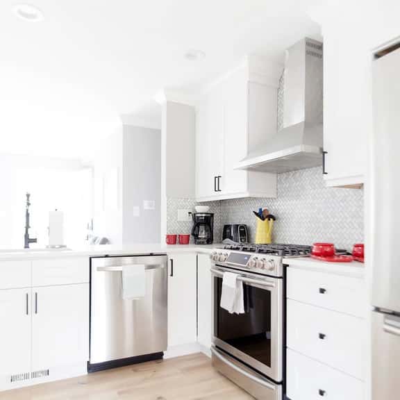Modernized 4 BR home near Old Town Alexandria - Image 1