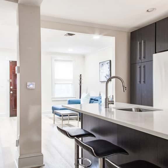 ✯ MODERN HOME IN UPSCALE NEIGHBORHOOD ✯ GEORGETOWN - Image 1