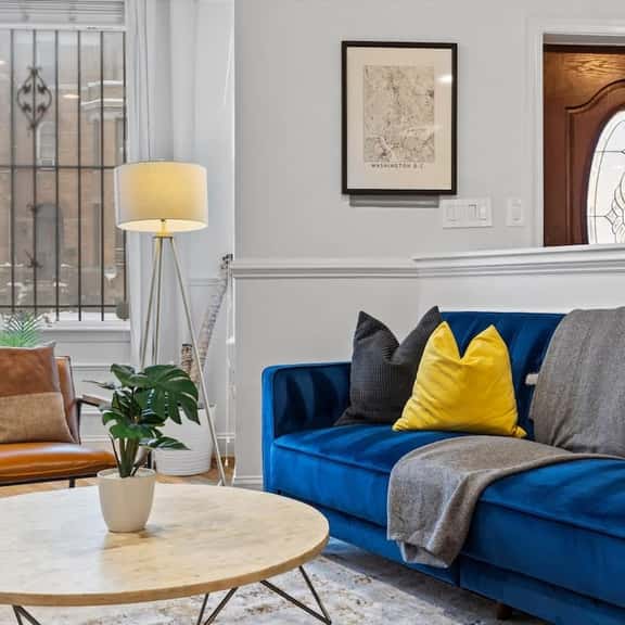Large Modern Townhouse Near U St. & Other Sites - Image 1