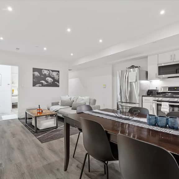 Classy LeDroit Park Oasis / 2-BR Close to METRO - Image 1