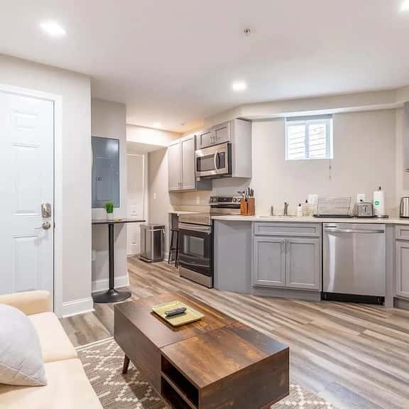Modern 1BR Suite in Capitol Hill - Image 1