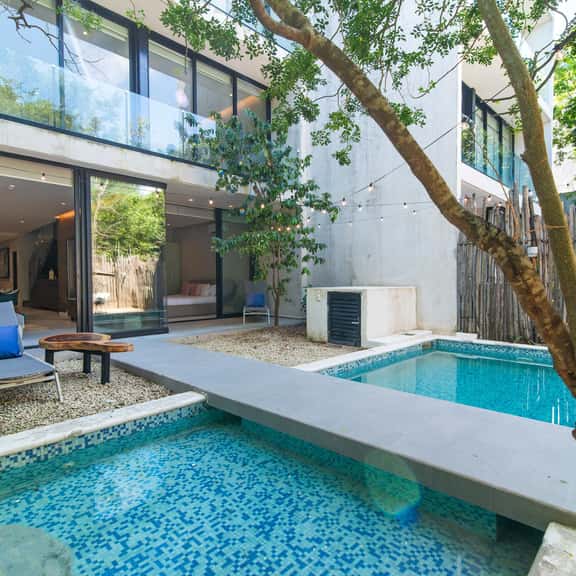 Stunning Casa Kite 5BR with Private Pool close to beach & downtown! - Image 1